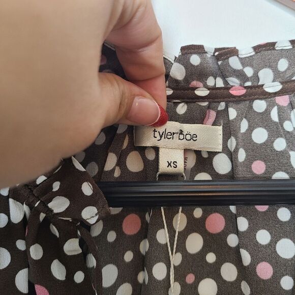 Tyler Boe Polk‎ a dot bell sleeve 100% Silk blouse NWT - Picture 2 of 7